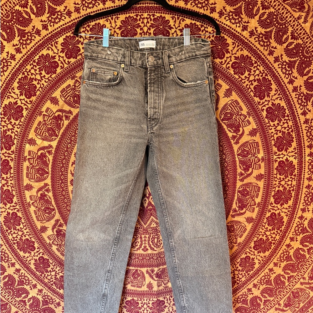 Zara Gray Straight Leg Jeans